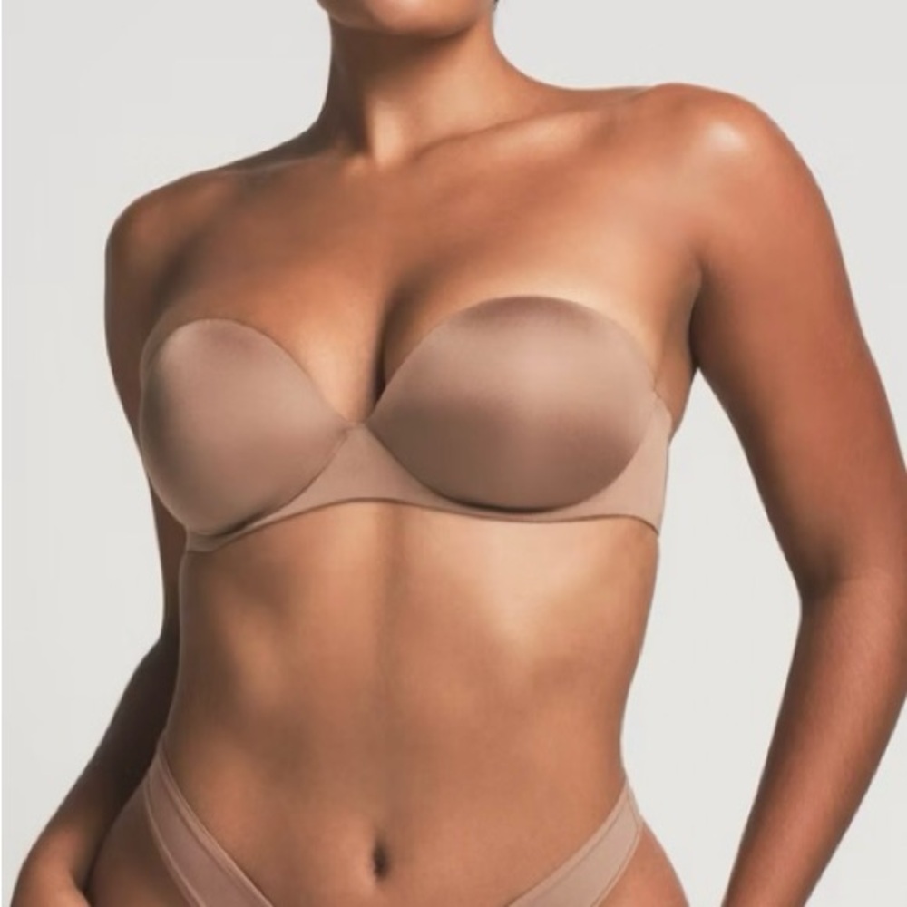 SKIMS *NWT Ultimate Push Up Strapless Bra | Sienna